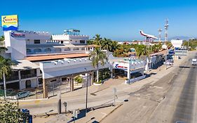 Splash Inn Nuevo Vallarta&Parque Acuatico